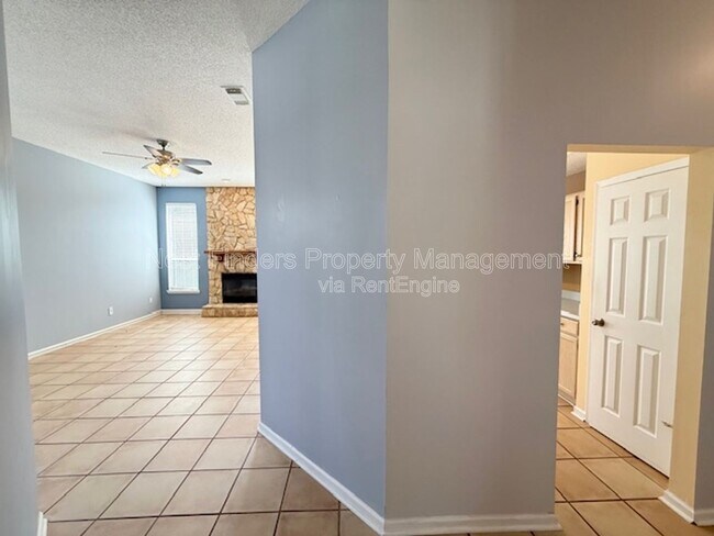 Building Photo - 12348 Casheros Cove Dr S