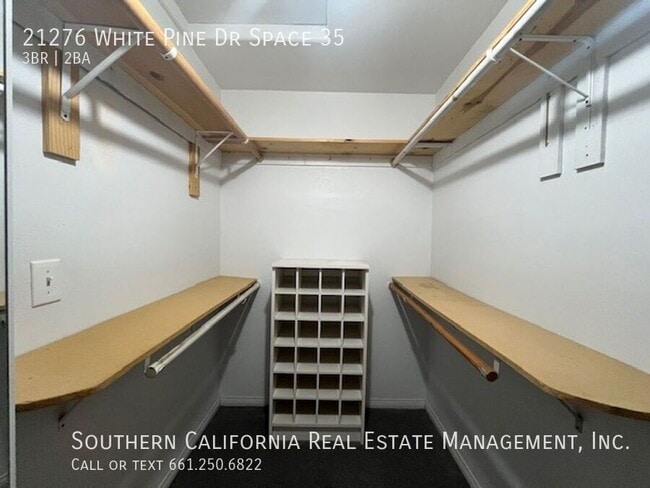 Building Photo - 21276 White Pine Dr