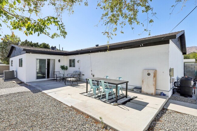 Building Photo - 3010 N Chuperosa Rd