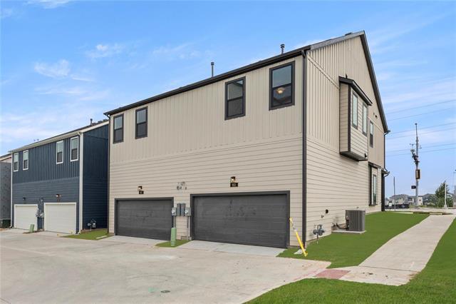 Building Photo - 921 Janwood Dr