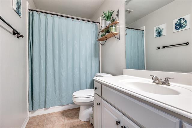 Building Photo - 2013 Knights Ct