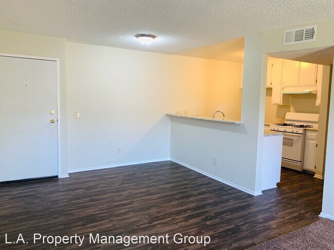 Building Photo - 1615 Yosemite Dr