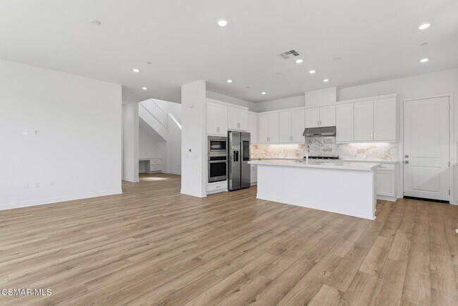Building Photo - 24582 Camino Canoa