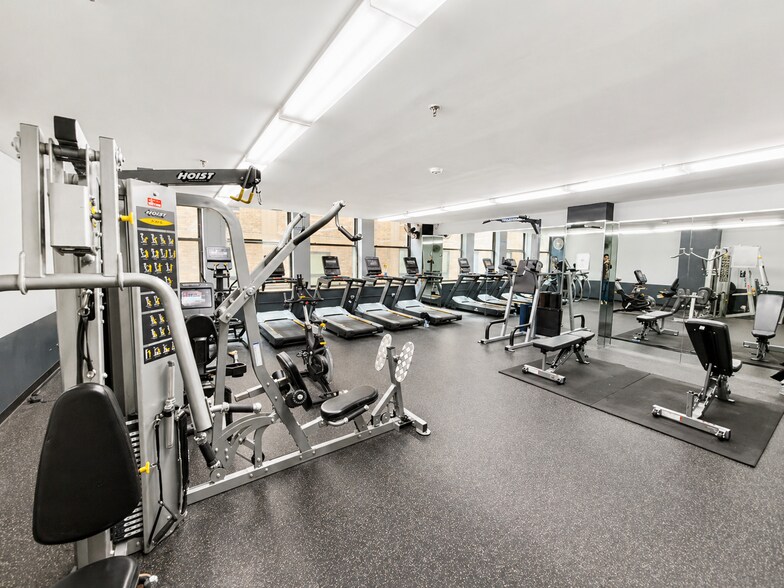 Building Photo - 780 S Federal St