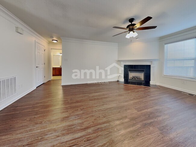 Building Photo - 3342 Hunt Crest Rd