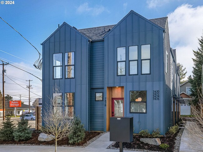 Building Photo - Inviting Home with Open Living & Stainless Steel Kitchen