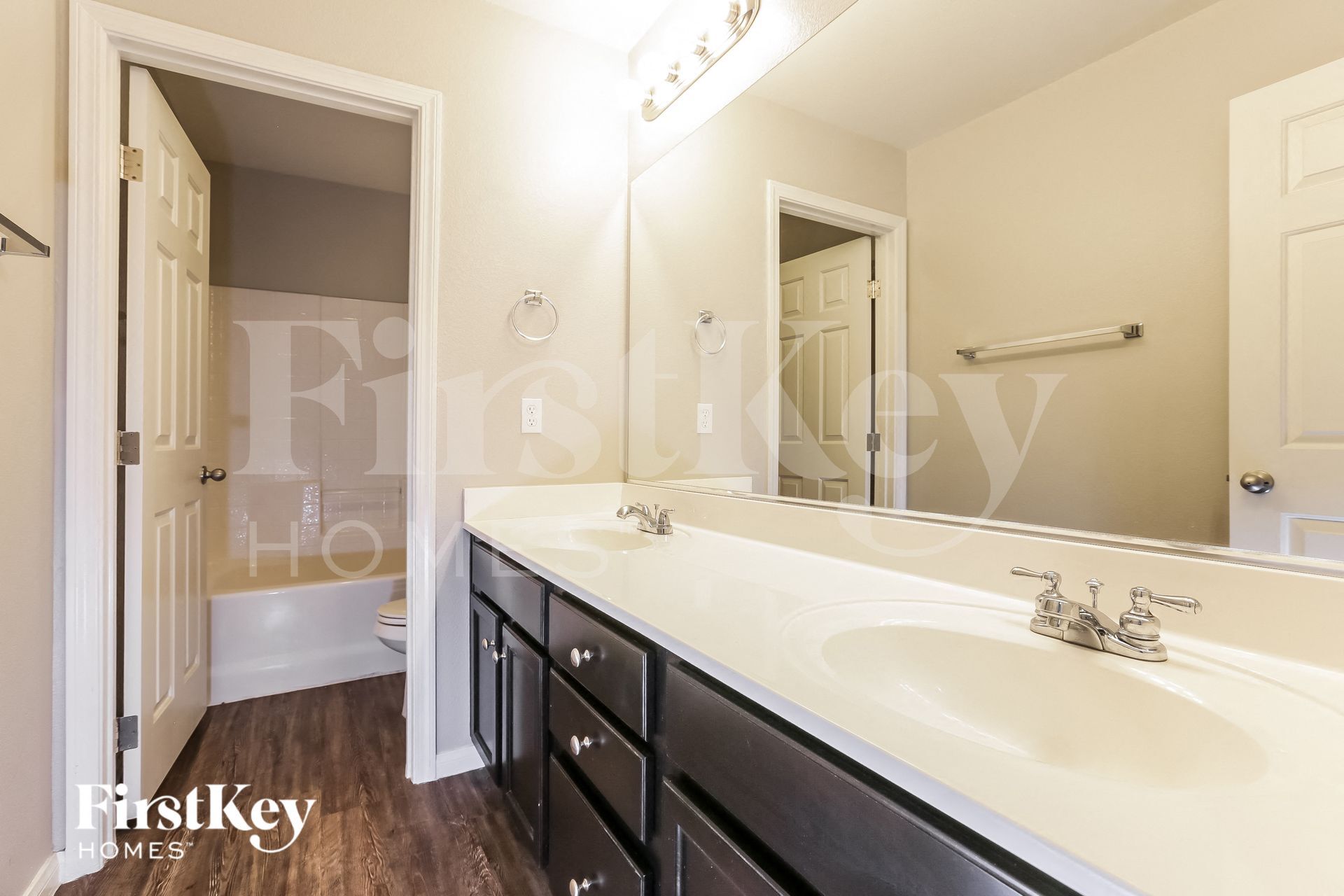 Building Photo - 8048 Carr Valley St