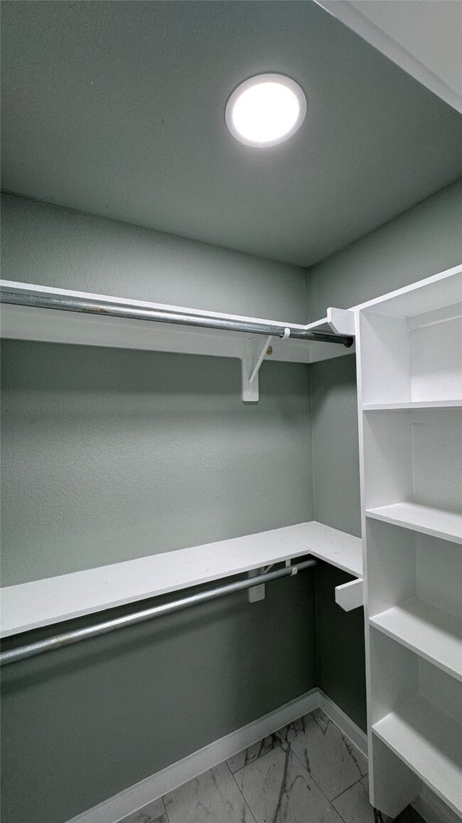 Building Photo - 169 S 10th St