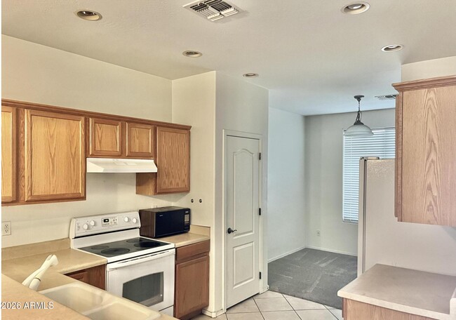 Building Photo - 16648 N 172nd Ave