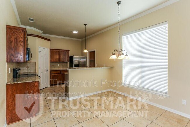 Building Photo - 401 W Libra Dr