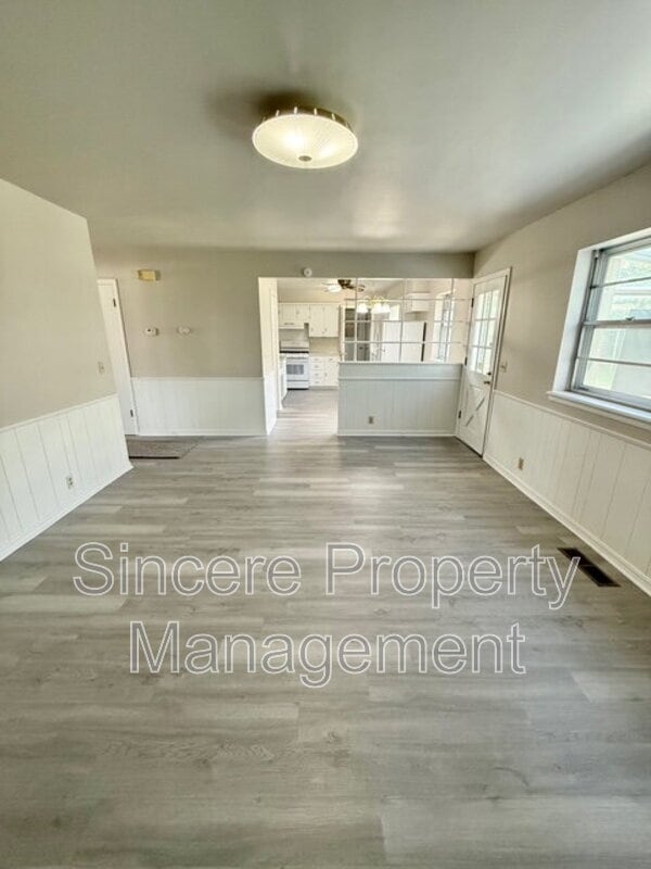 Building Photo - 4013 NW 57th St