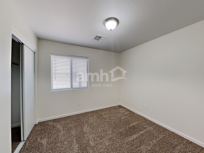 Building Photo - 17768 W Hearn Rd