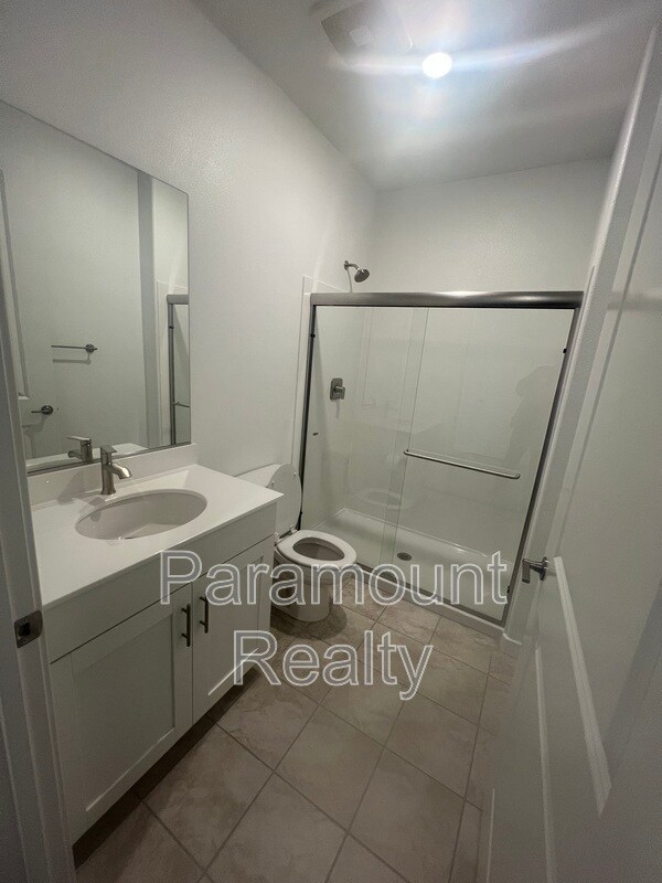 Building Photo - 16516 Barnett St