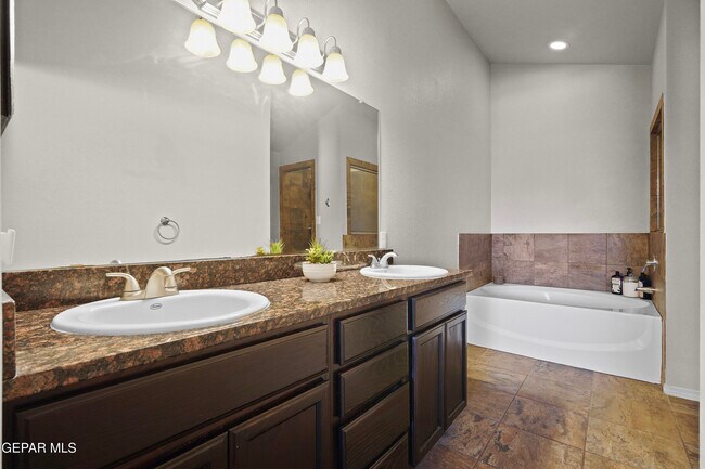 Building Photo - 12149 Driftwood LN