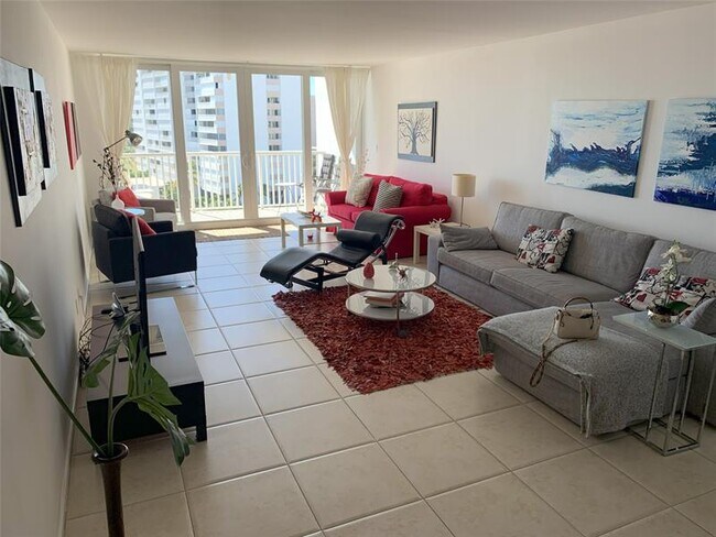 Building Photo - 1370 S Ocean Blvd