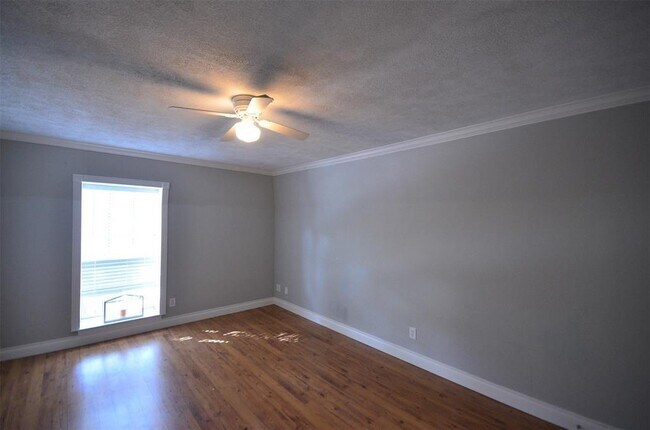 Building Photo - 9103 Braeburn Valley Dr