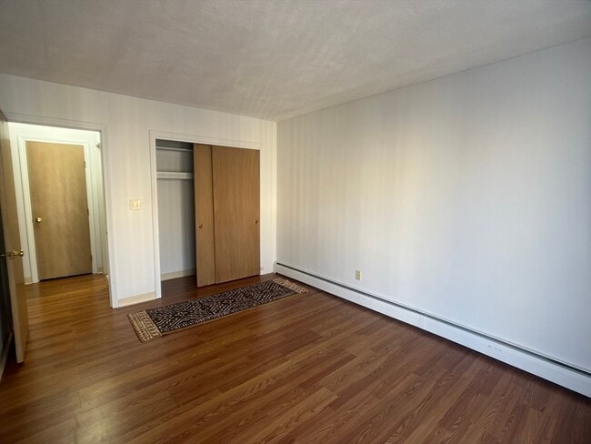 Building Photo - 123 Sewall Ave