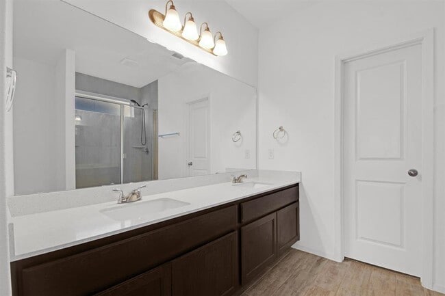 Building Photo - 283 Fabion St