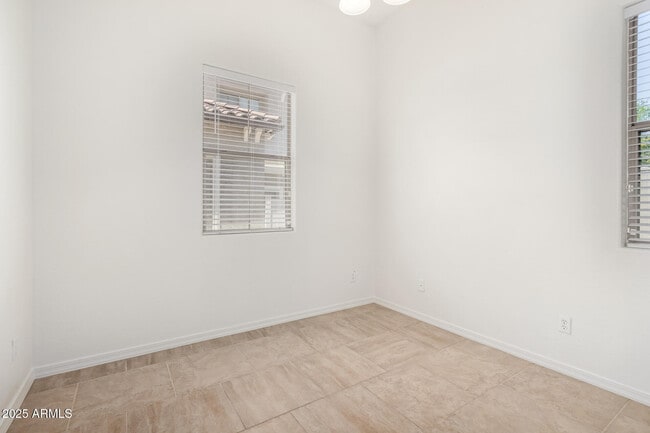 Building Photo - 26417 N Babbling Brook Dr