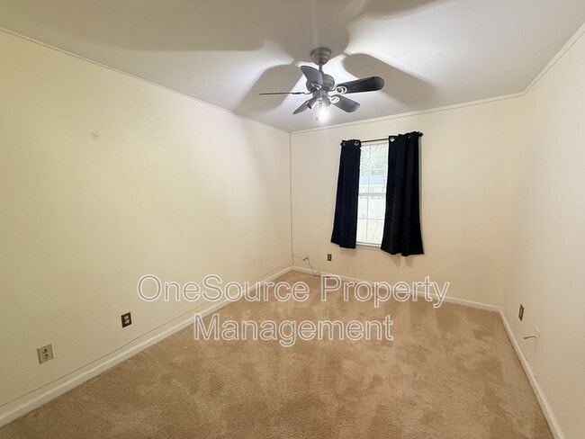 Building Photo - 261 Carterwood Dr