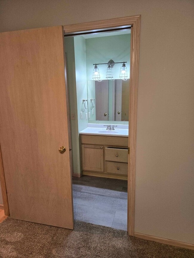 Building Photo - 2623 Edgewood Ln