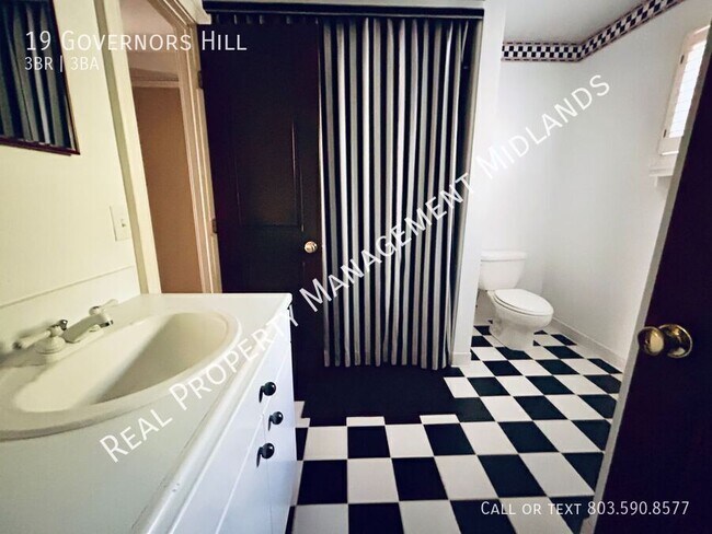 Building Photo - 19 Governors Hill-