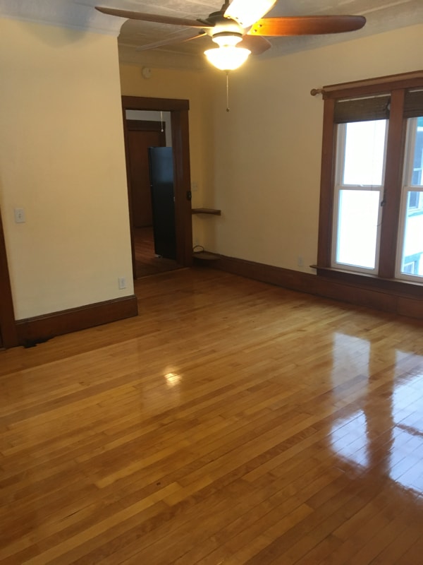 Building Photo - 259 River St Ext