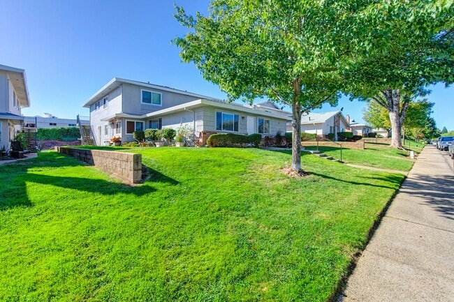Building Photo - 11650 Garnet Way