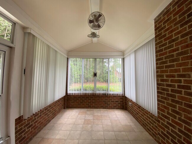 Building Photo - 4700 Ludwell Branch Ct