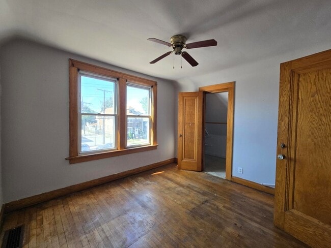Building Photo - 3741 Parrish Ave