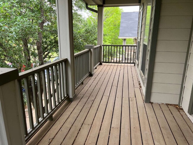 Building Photo - Spacious 3 bed, 2 bath in Plum Creek