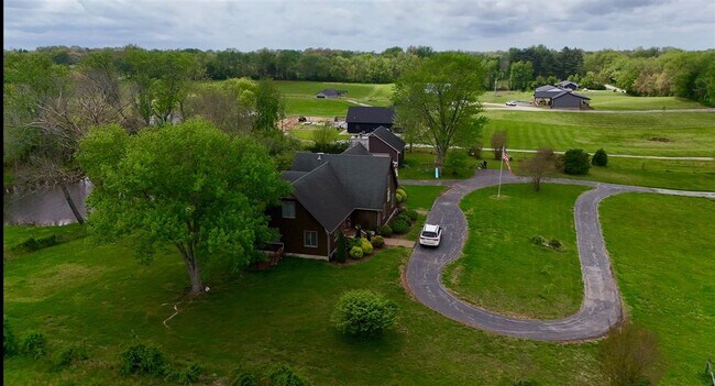 Building Photo - 5277 Bristow Rd