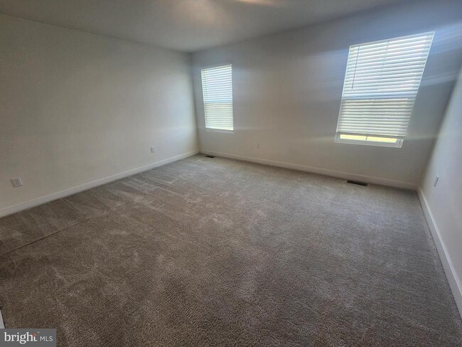 Building Photo - 771 Switchgrass Ct