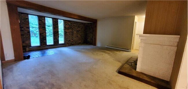 Building Photo - 18914 Ballinger Way NE