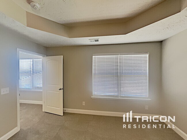 Building Photo - 642 Berry Circle Springfield TN