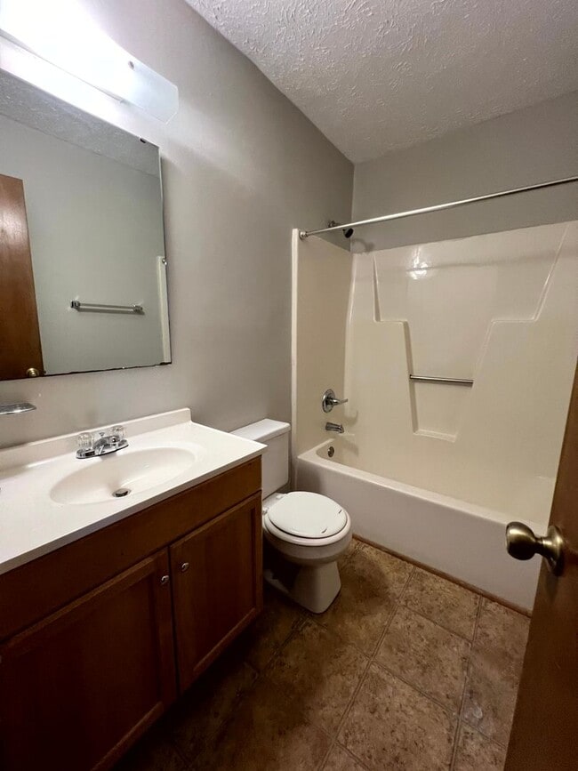 Building Photo - 7016 Maracay Ct