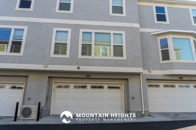 Building Photo - 3891 W Lansdown Ct