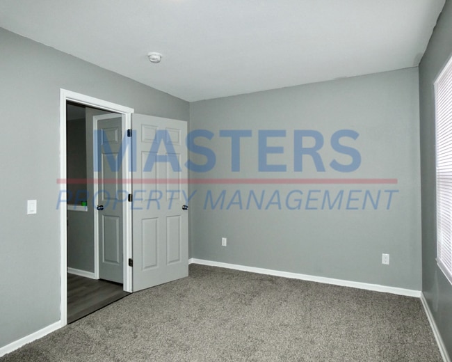 Building Photo - 4 Bed | 1.5 Bath | Spacious Rental Home