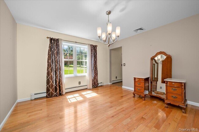 Building Photo - 70 Orchard Crest Dr