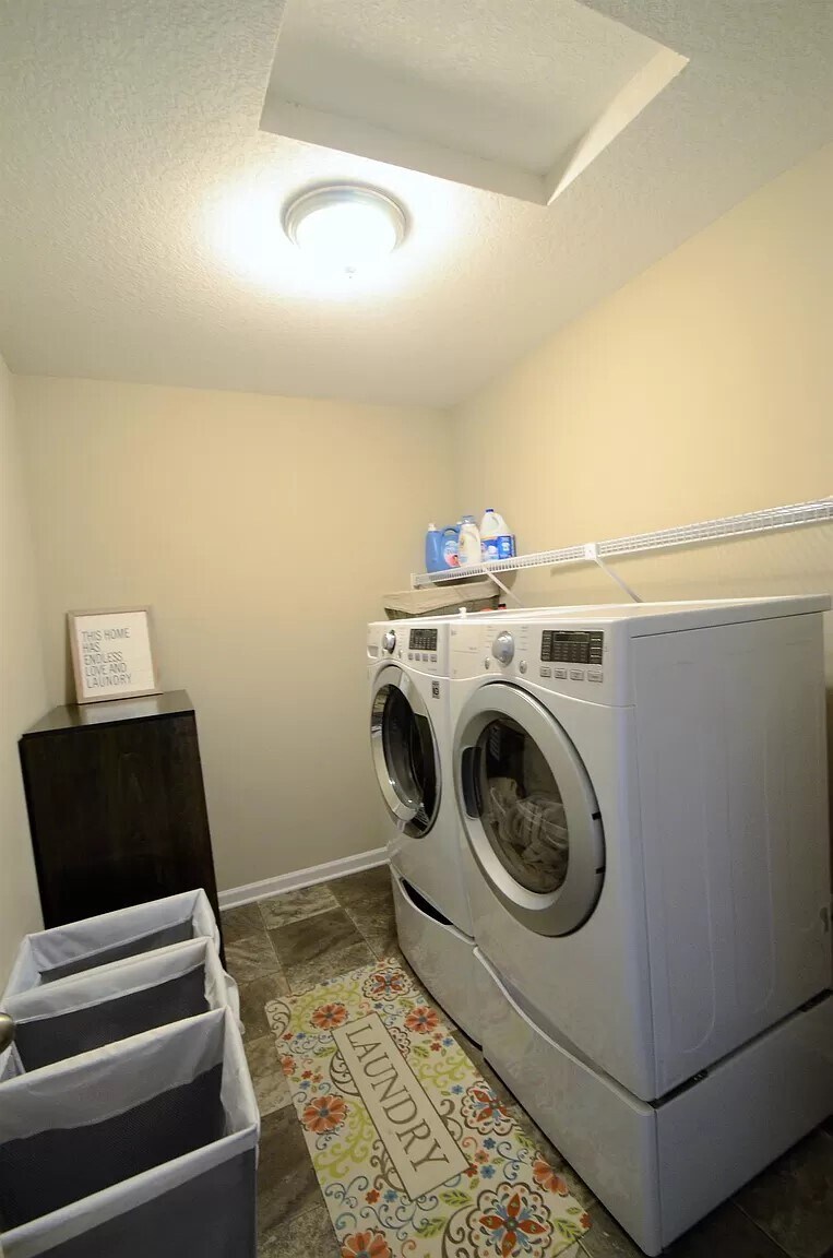 Laundry Room - 3546 Kady Ave NE