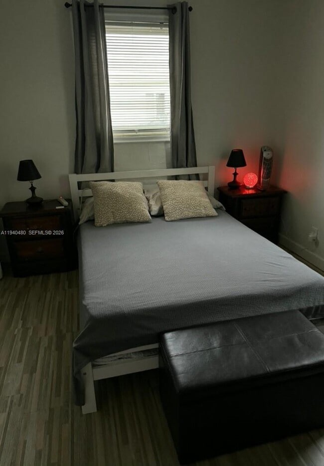 Building Photo - 1715 NW 13th St