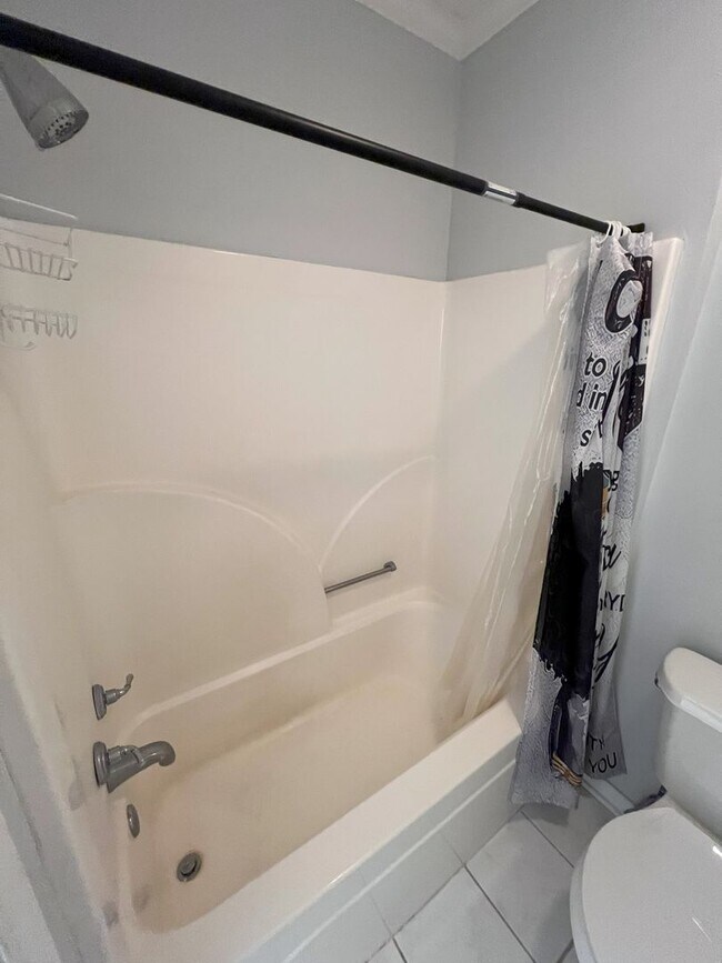 Building Photo - Newly remodeled, 4 bedroom, 2.5 bathroom home in Baton Rouge, LA