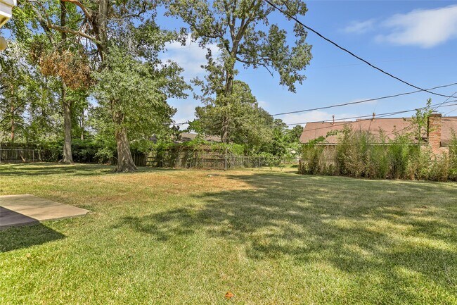 Building Photo - 24610 Green Moss Dr