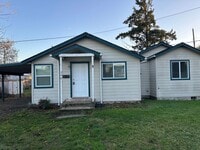 Building Photo - Updated 2 bedroom, 1 bath house in Springfield!