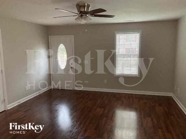 Building Photo - 100 Ash Ave NW