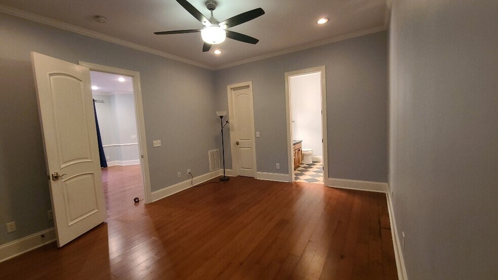 Building Photo - 333 Sunstone Dr