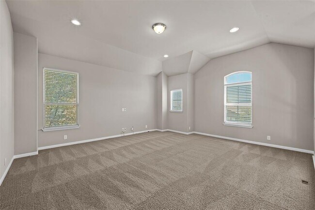 Building Photo - 7233 Menchaca Rd