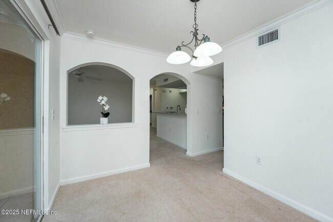 Building Photo - 10075 Gate Pkwy N