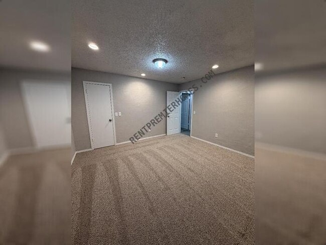 Building Photo - 8228 NW 90th Terrace