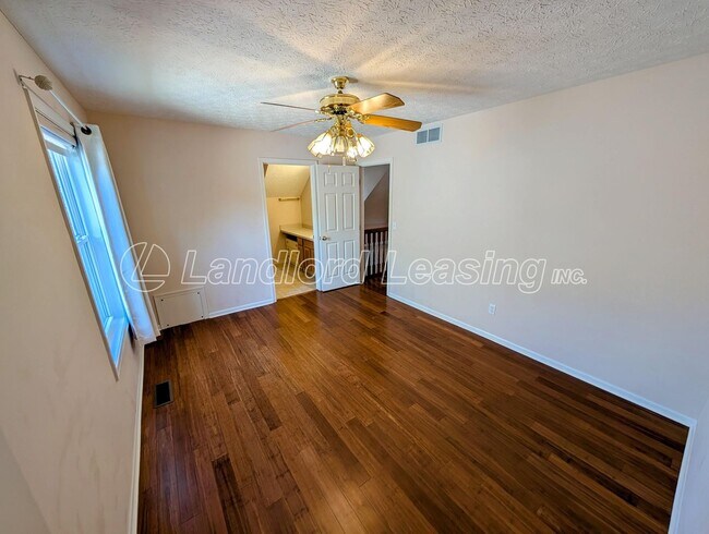 Building Photo - Avon Home with Vaulted Ceilings, Gas Firep...